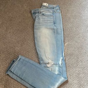 Abercrombie Skinny size 4 long